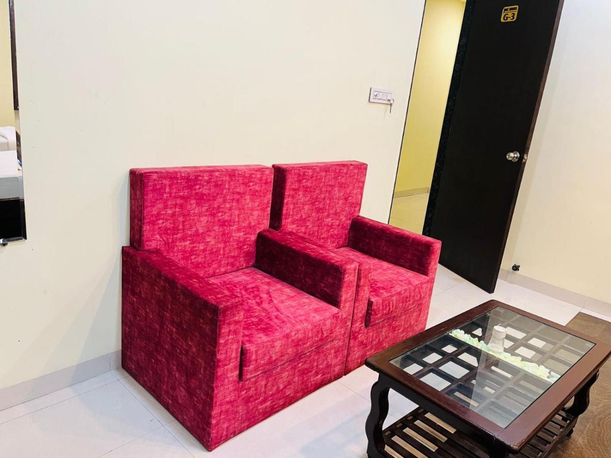 Jmc Hotel Lavish Akolia Esterno foto